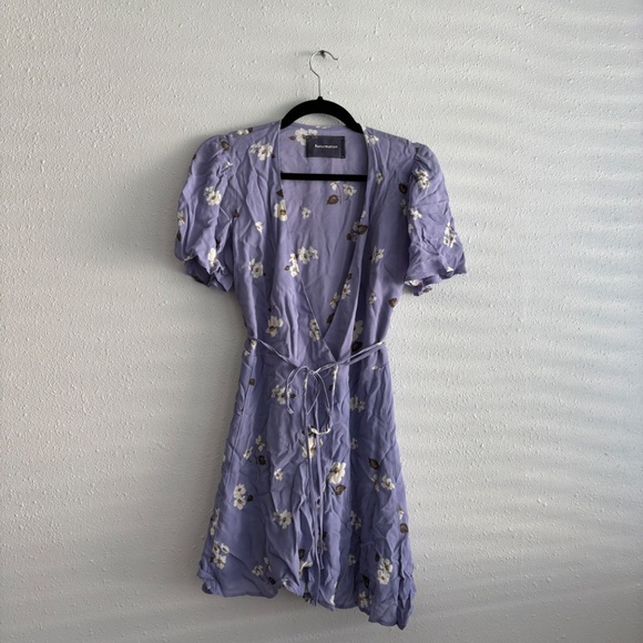 Reformation Adele Wrap Mini Dress in Lilac Floral - Size Small - Picture 4 of 7